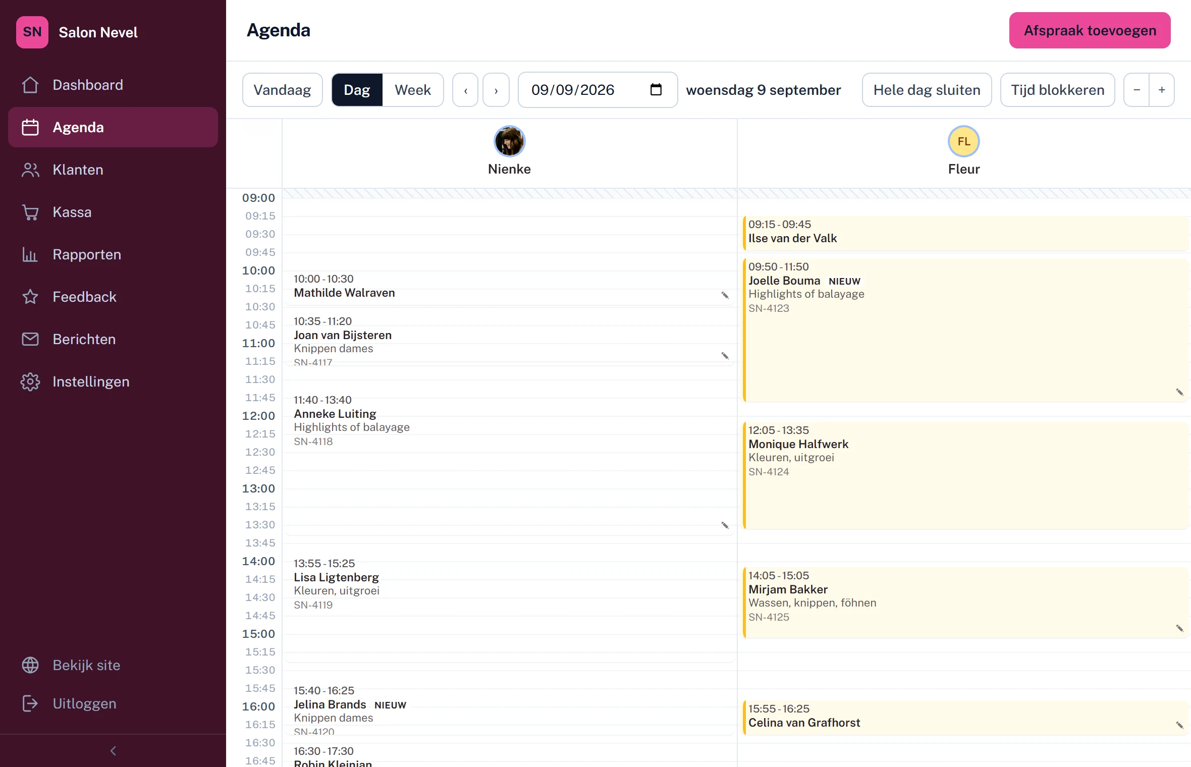 De agenda in de beheeromgeving, met een kolom per medewerker